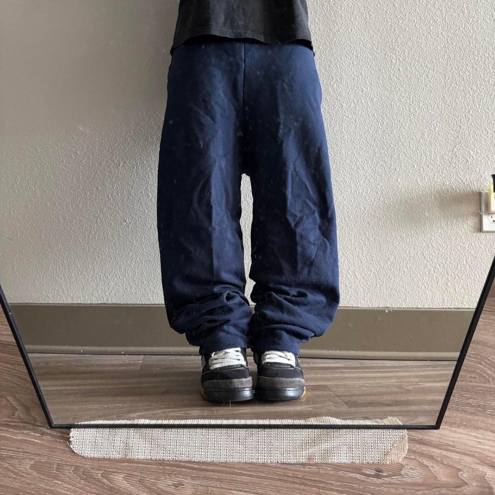 Vintage Y2K/2000s Navy Blue Essential Comfy Sweatpants! Fits M